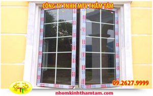 cua-so-mo-quay-nhom-xingfa-tai-gia-lai